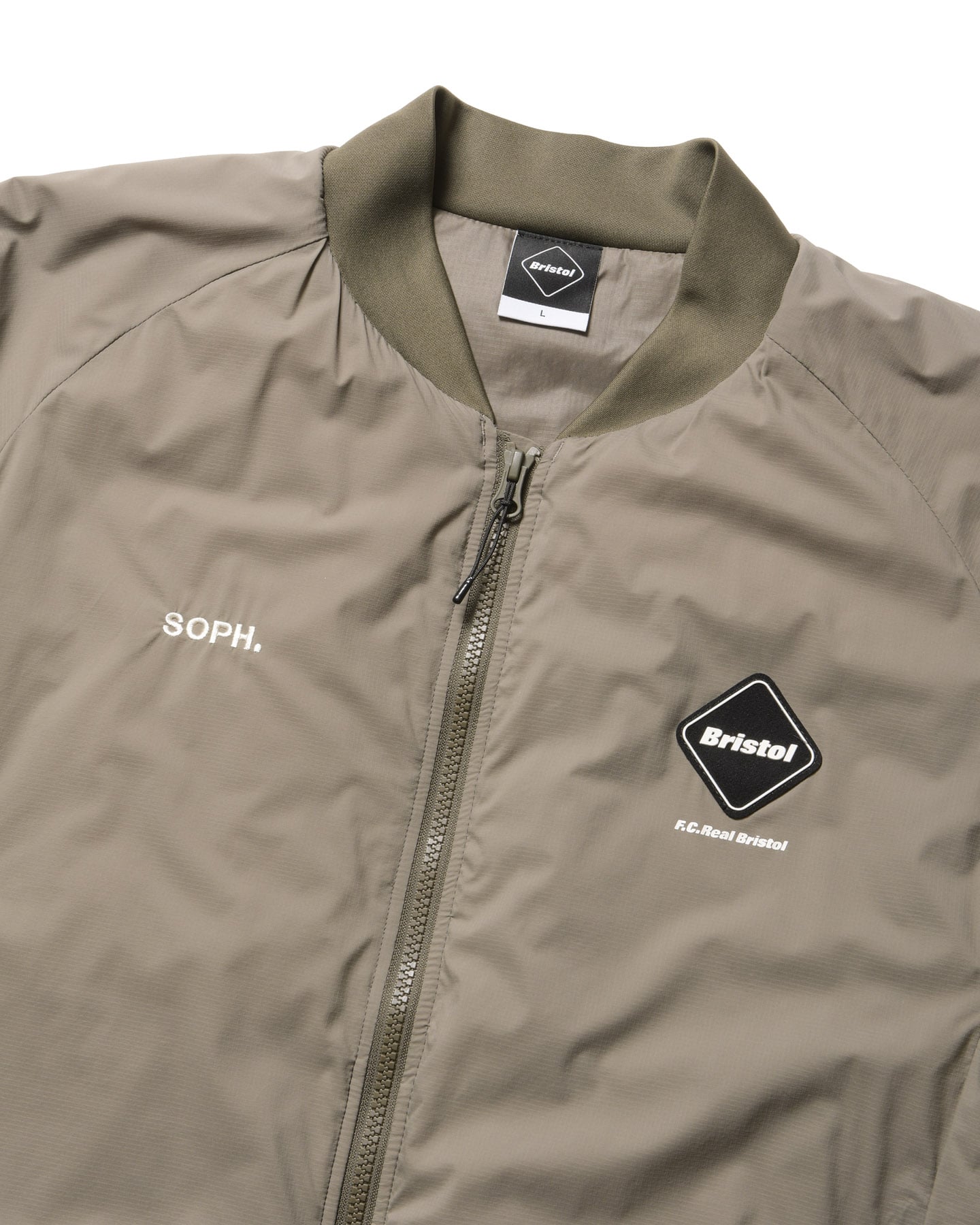 F.C.Real Bristol / INSULATION ACTIVE JACKET (Greige) 襟、ロゴ